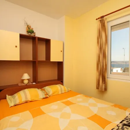 6587b * Starigrad Paklenica